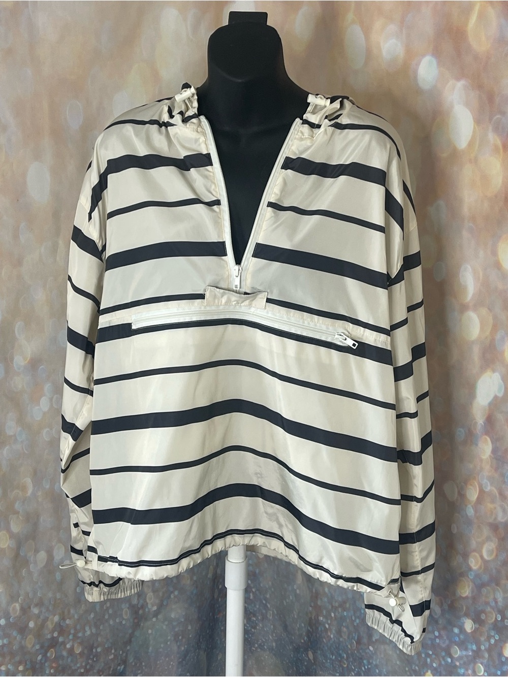 Thread + Supply Striped Hooded Windbreaker Pullover in Cream w/Black Size Large